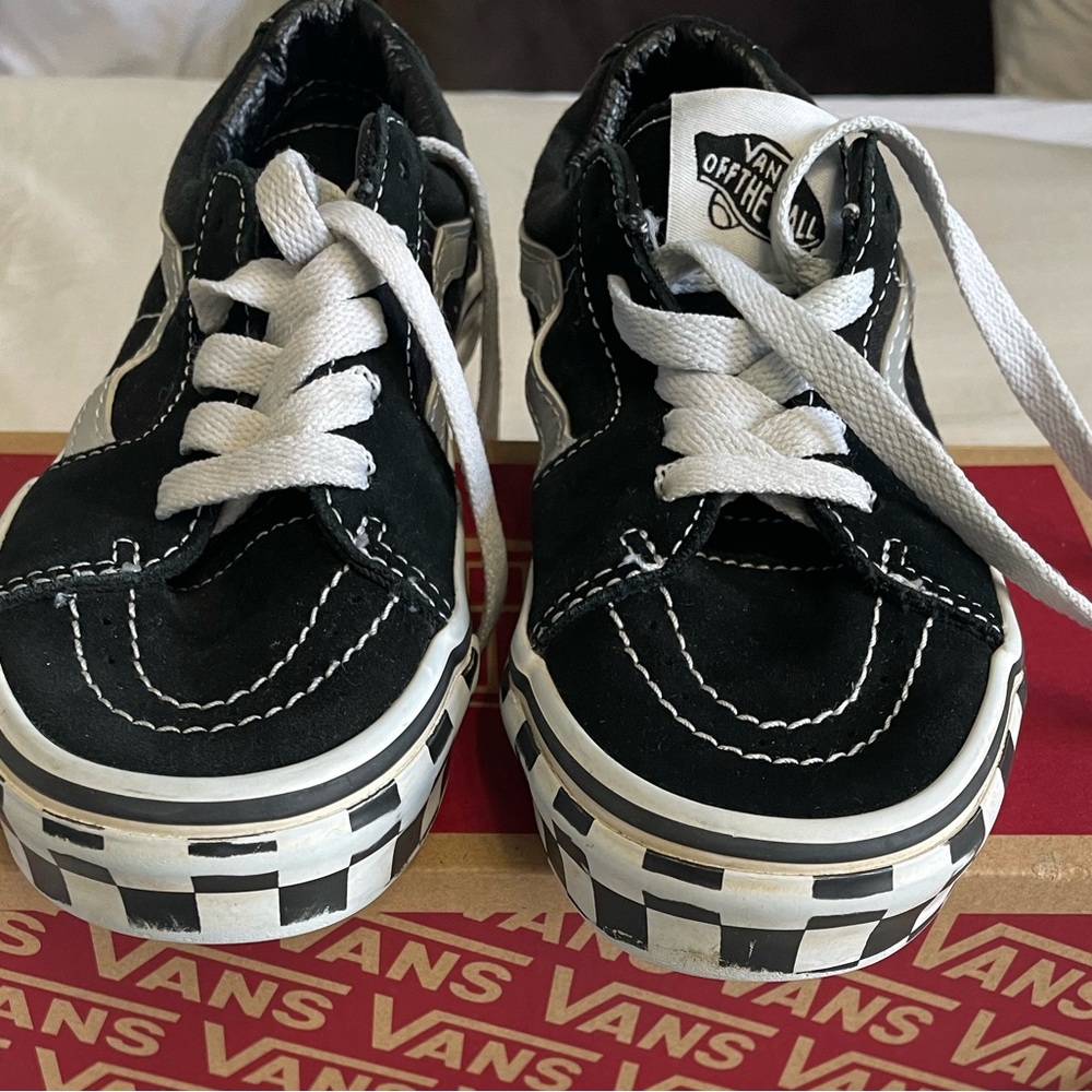 Kids vans size 1.0